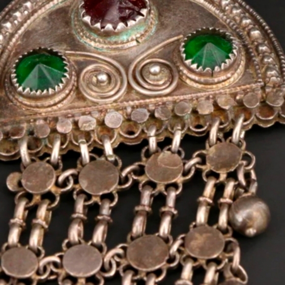 Heavy 9+ oz 800 Silver Berber Necklace Chain Maille Glass - Picture 4 of 7